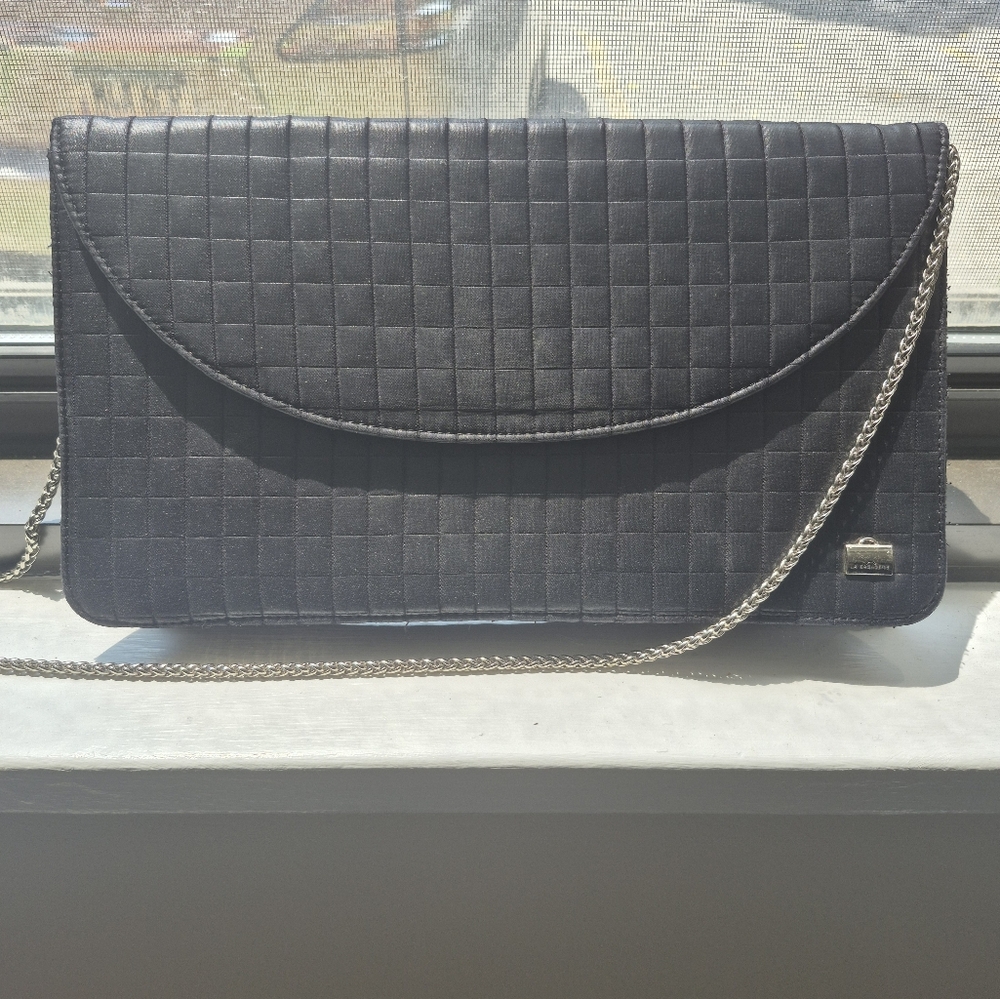 Black Clutch w/ Strap